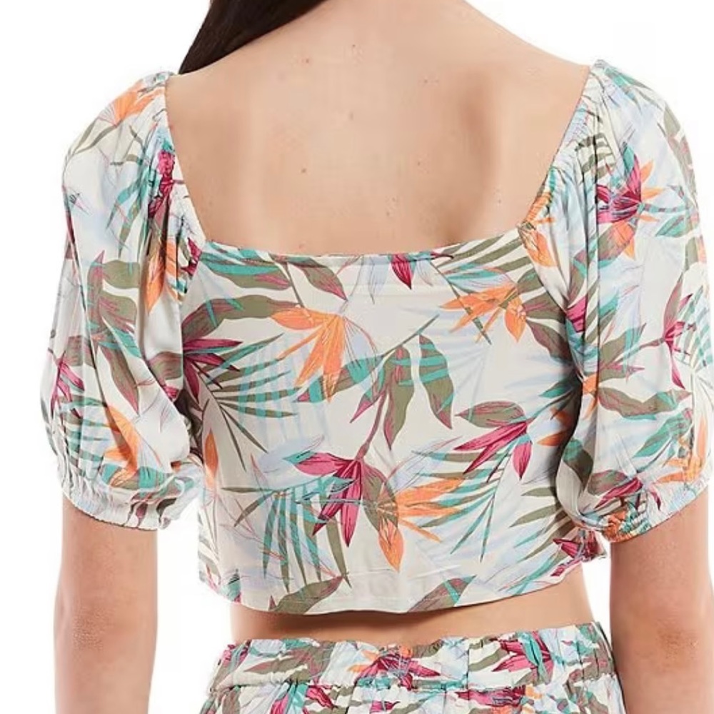 NWT- Roxy pure sugar crop top white floral - size XS - Picture 2 of 10